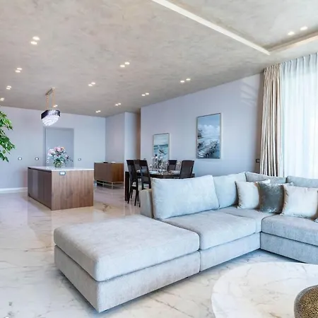 The View Luxury Penthouse 아파트